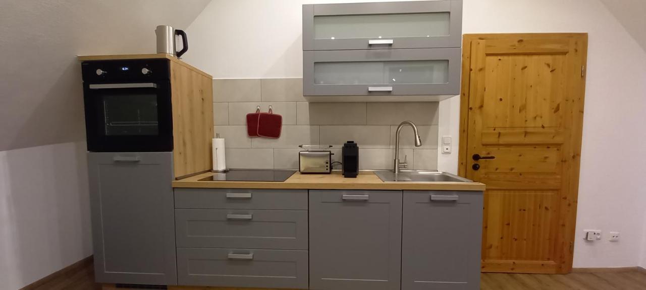 Kleine, Gemuetliche Dachgeschosswohnung Laudenbach  Экстерьер фото